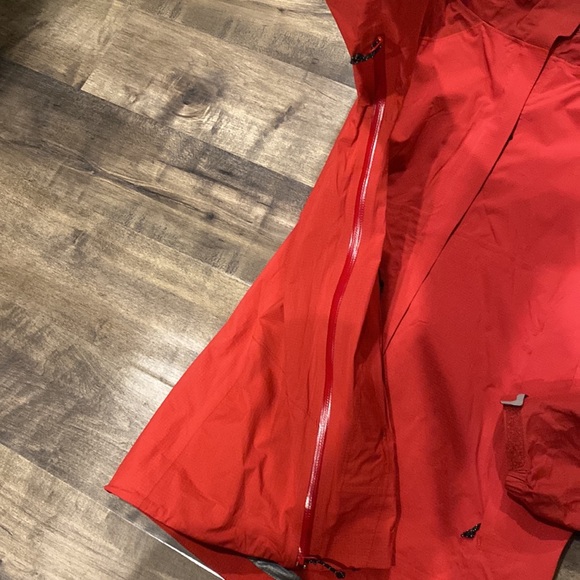 Outdoor Research OR GoreTex Red Sz Large Shell Ski Rain jacket - Picture 4 of 8